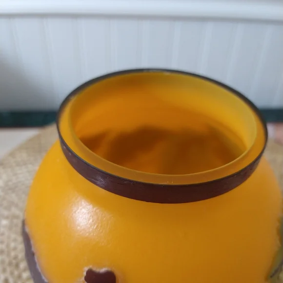 Vintage Chinese Peking Glass Vase